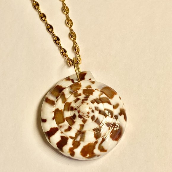 Natural Shell Shiva Nautilus Pendant Necklace Mermaid Statement Gold Plated 18" - Picture 3 of 9